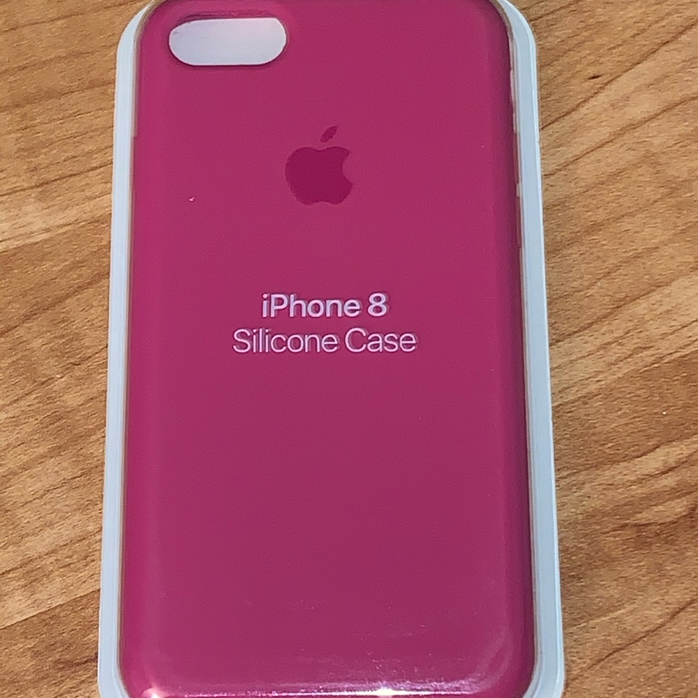 New Apple iPhone 6/7/8 Case Hot Pink